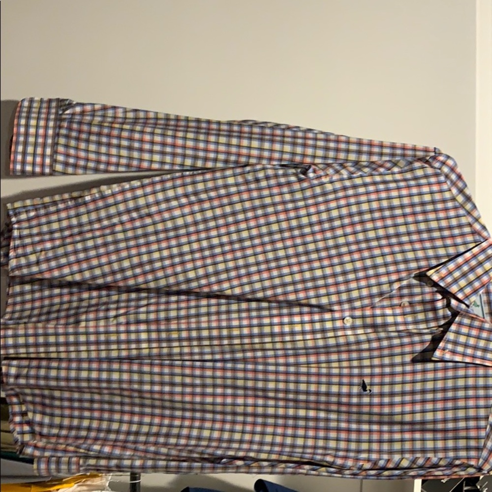 Properly tied button down